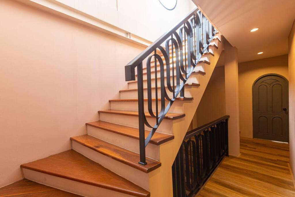 Cozy House 3 Bedrooms Semesterbostad *